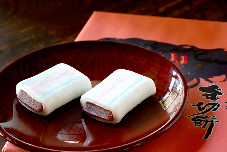 もちもち食感の新年の味「糸切餅」