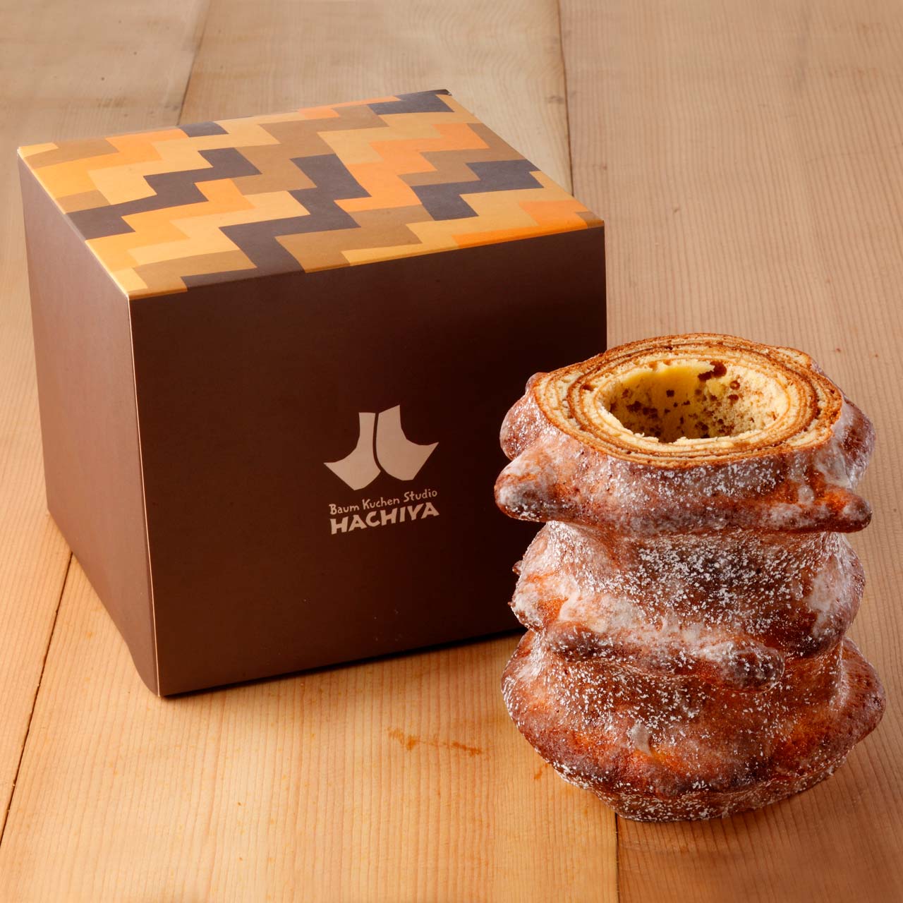 鬼怒川渓谷をイメージした迫力の「ろっくバウム」