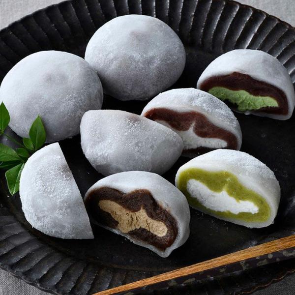 老舗の粒あんと抹茶のぜいたく重ね「抹茶あんこわらび餅」