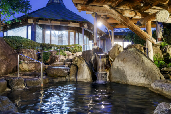 牛深温泉センターやすらぎの湯