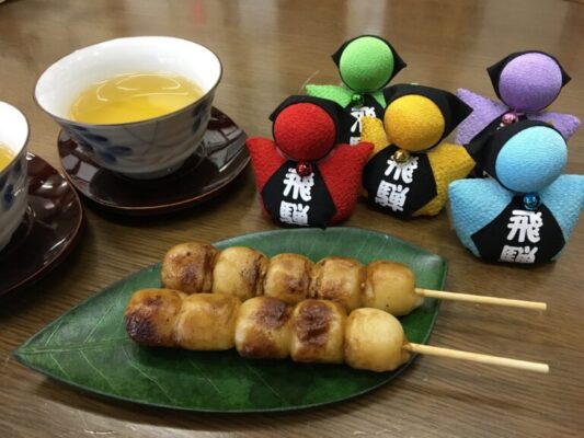 みたらしだんご三川屋