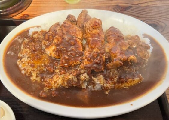 肉食堂 最後にカツ。