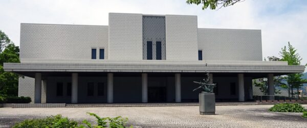 下関市立美術館