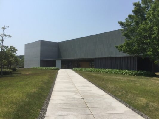 東山魁夷せとうち美術館