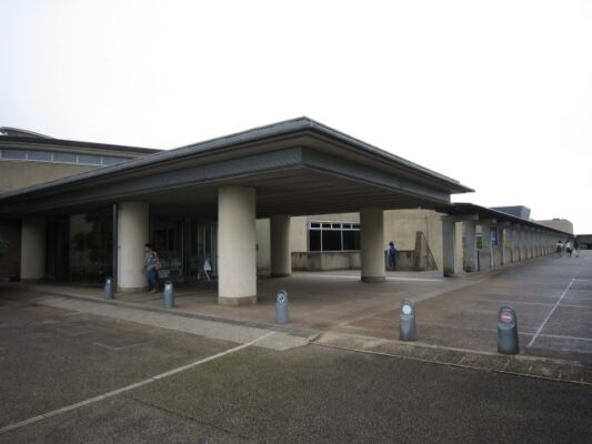 大分市美術館