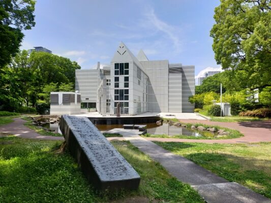 名古屋市美術館