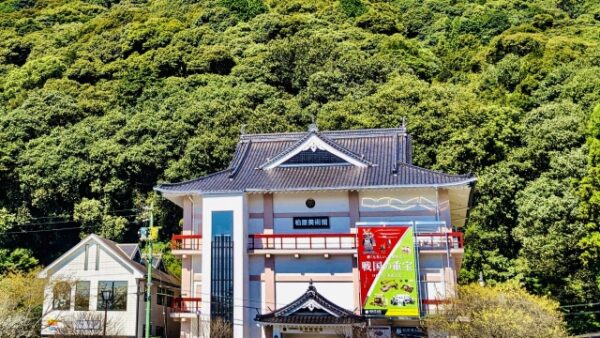 柏原美術館