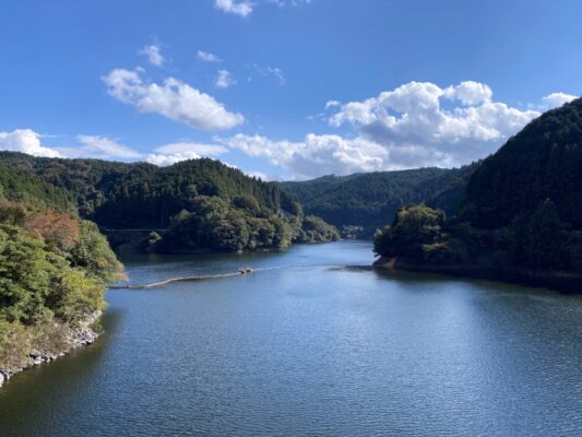 青蓮寺湖