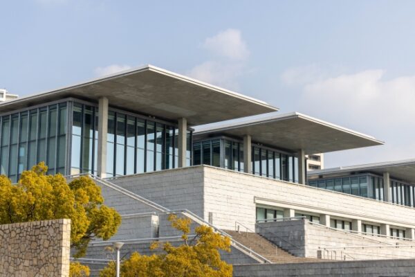 兵庫県立美術館