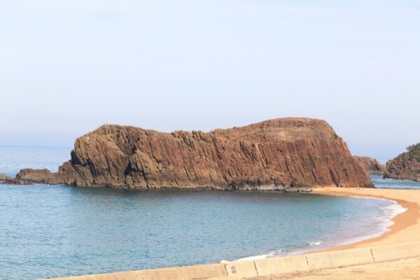 立岩