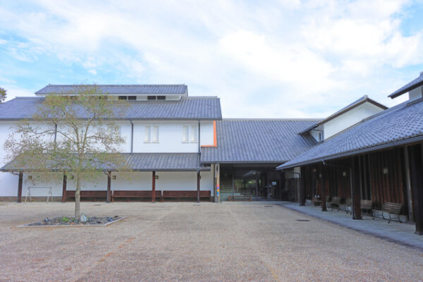 市之倉さかづき美術館