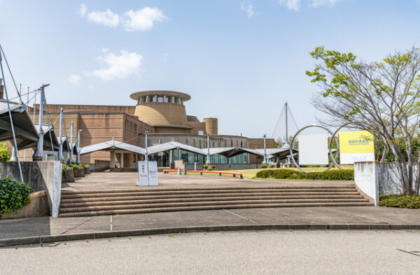 高岡市美術館