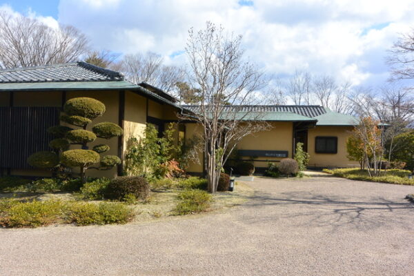 こおりやま文学の森資料館