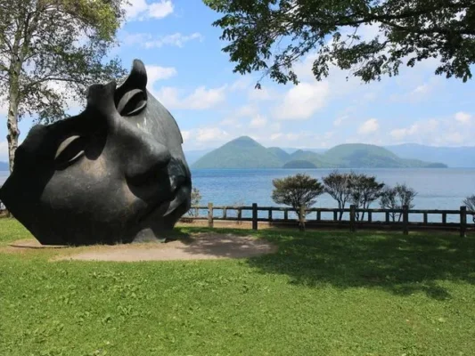 とうや湖ぐるっと彫刻公園