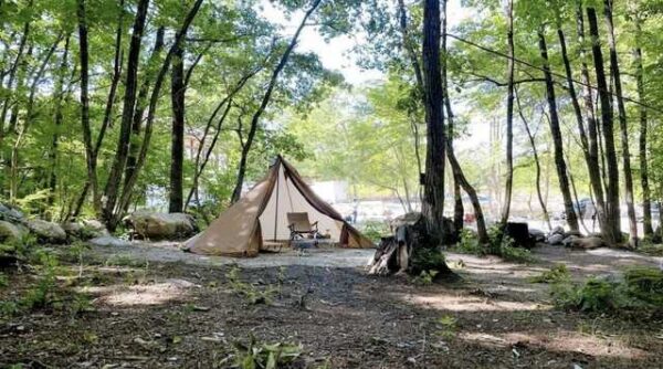 山梨・白州 木もれびPONDキャンプ場
