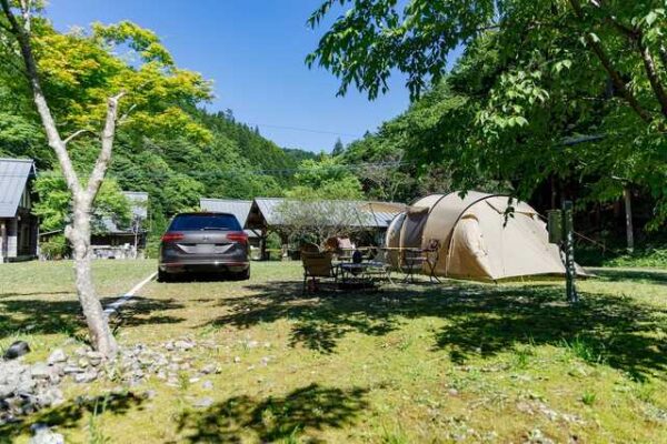 諸塚山 渓流の里