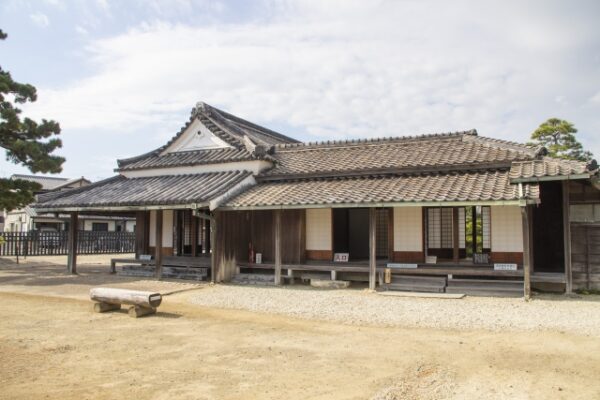 新居関所