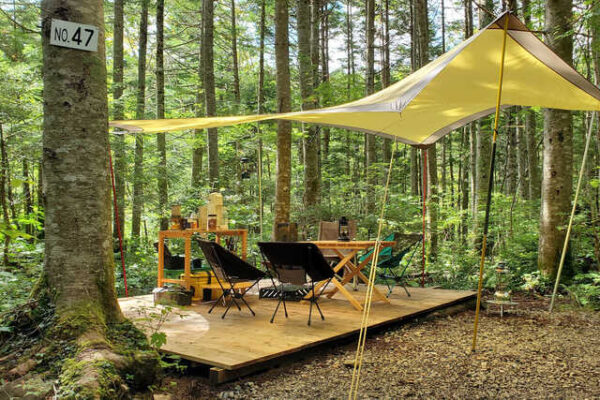 ポップアップ式キャンプテント ベージュルーフテント岐阜県飛騨地方から ポップアップ式キャンプテント ベージュルーフテント岐阜県飛騨地方