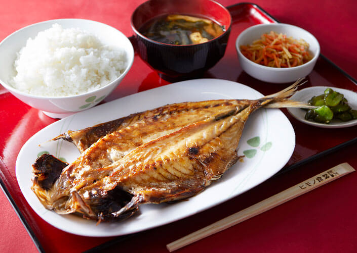四日市ひもの食堂 四日市本店