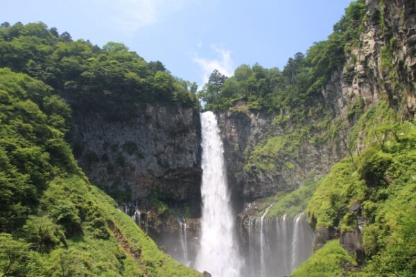 華厳滝