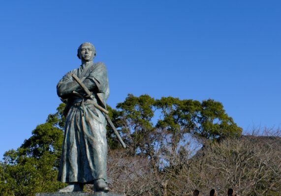 坂本龍馬像