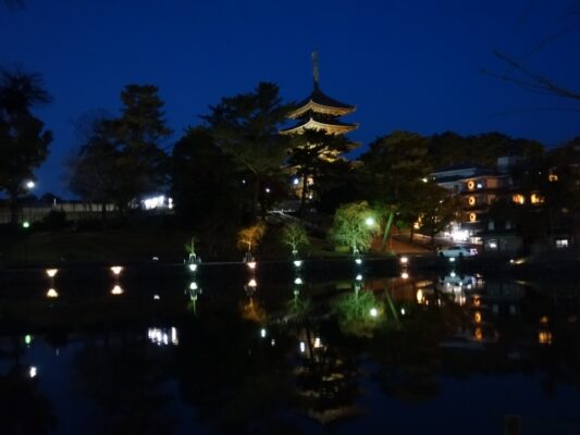 猿沢池