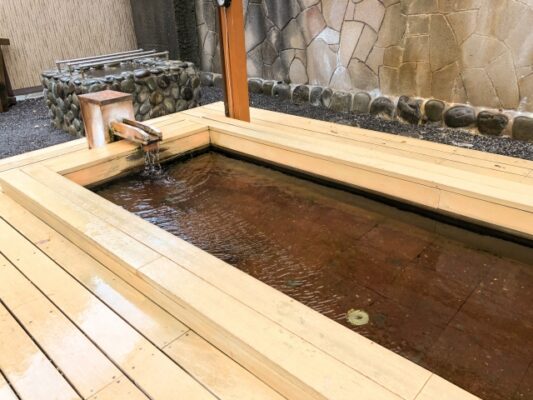 伊東温泉街の足湯