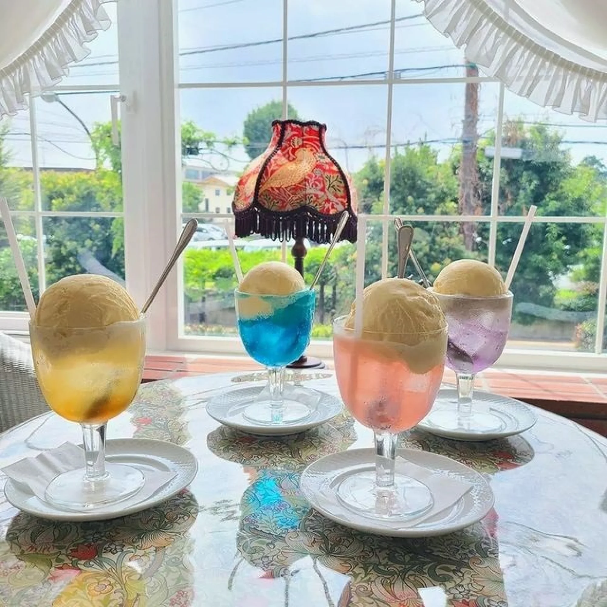 レア 1980s ポストモダン ボール脚 チョコレート メタル ガラス