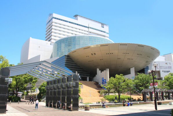 神戸ファッション美術館