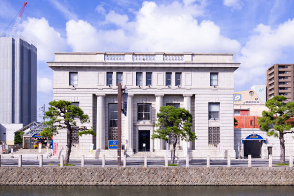 ごうぎんカラコロ美術館