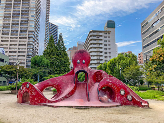豊崎西公園（通称：タコ公園）