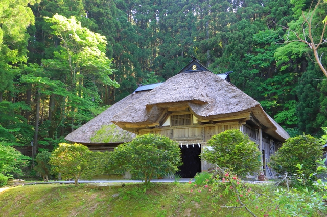 男鹿真山伝承館
