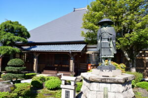 梅護寺