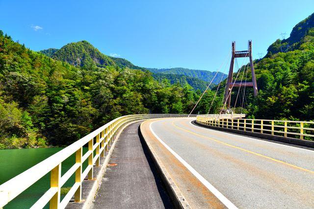 飛越峡合掌ライン
