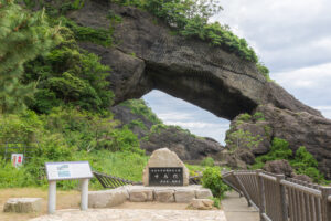 呼鳥門