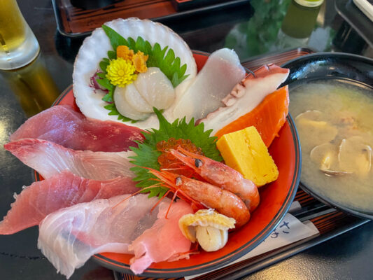 海鮮丼